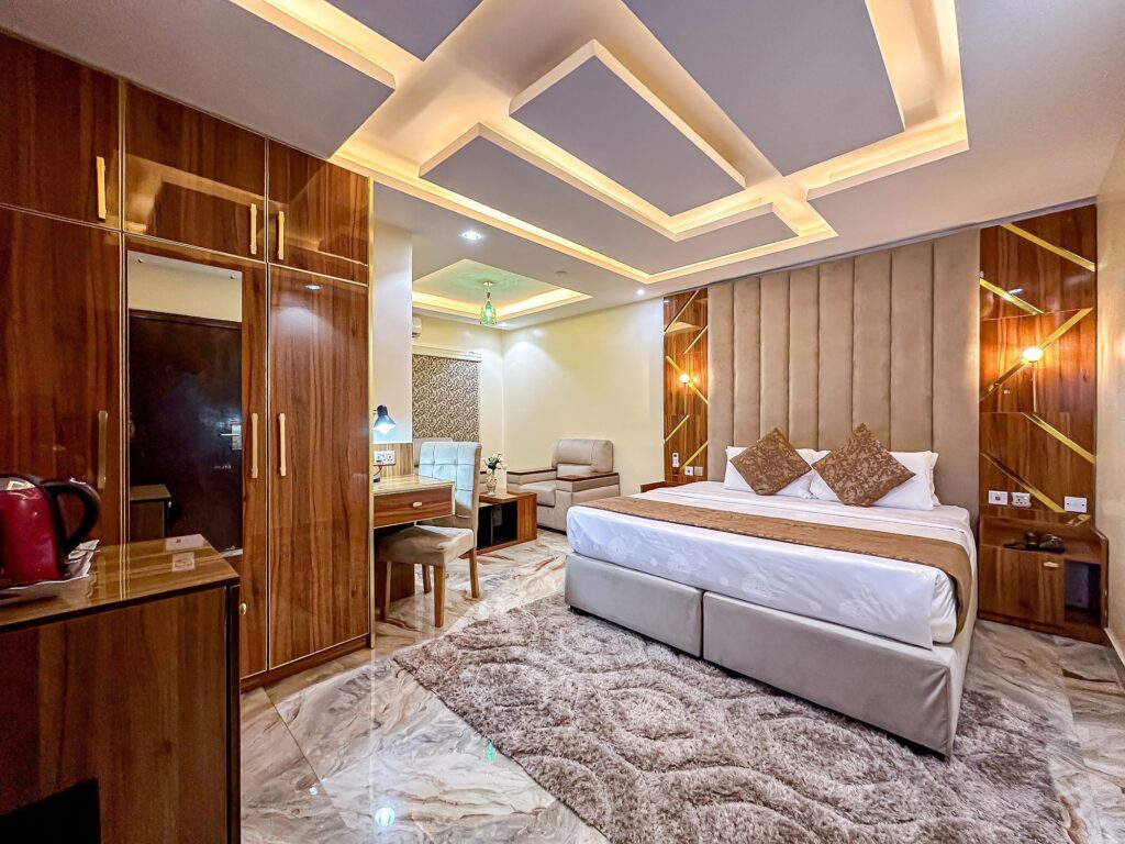 Deluxe Suite