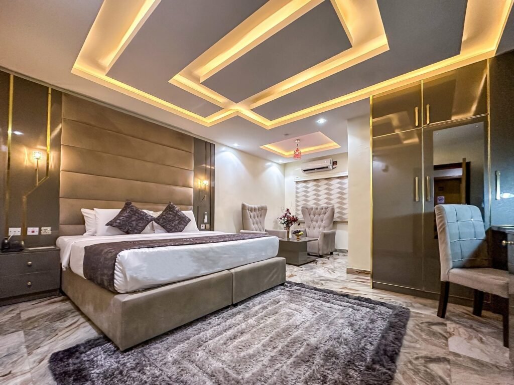 Luxury Deluxe Suite